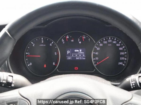 Used 2016 AT kia carens null Image[5]