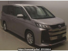 Toyota Noah MZRA90W