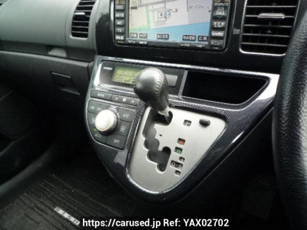 Used 2005 AT toyota wish ZNE10G Image[24]