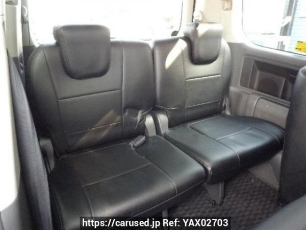 Used 2007 AT toyota voxy ZRR70W Image[13]