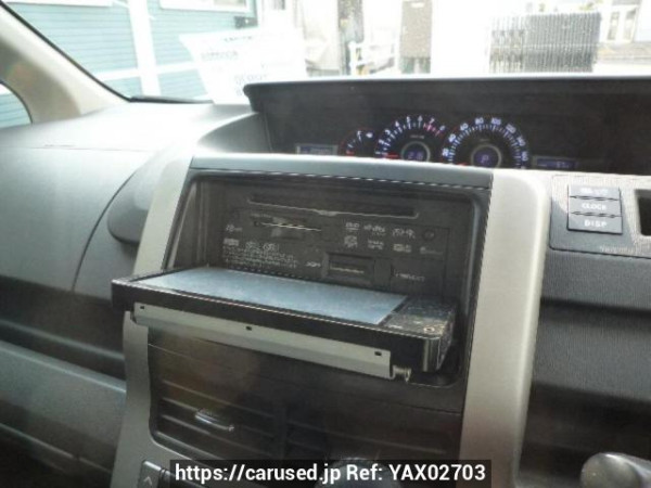 Used 2007 AT toyota voxy ZRR70W Image[22]