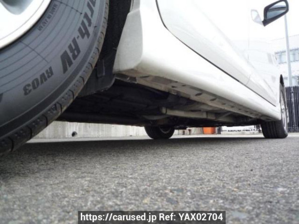 Used 2003 AT toyota wish ZNE10G Image[33]