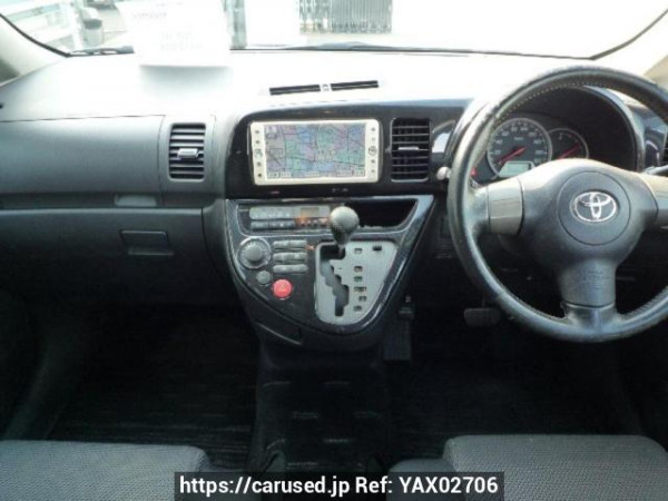 Used 2004 AT toyota wish ZNE10G Image[16]