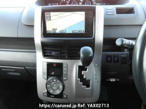 Used 2009 AT toyota voxy ZRR70W Image[26]
