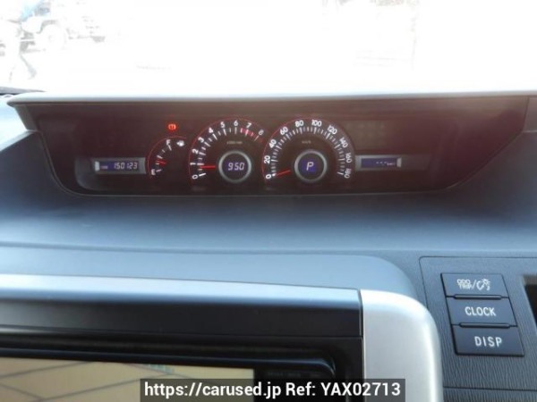 Used 2009 AT toyota voxy ZRR70W Image[30]