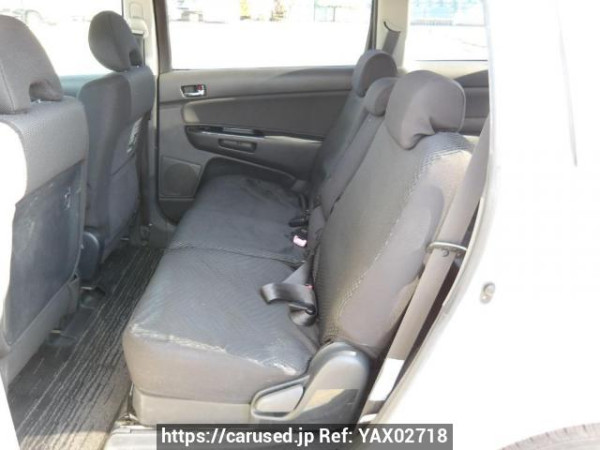 Used 2004 AT toyota wish ZNE10G Image[16]