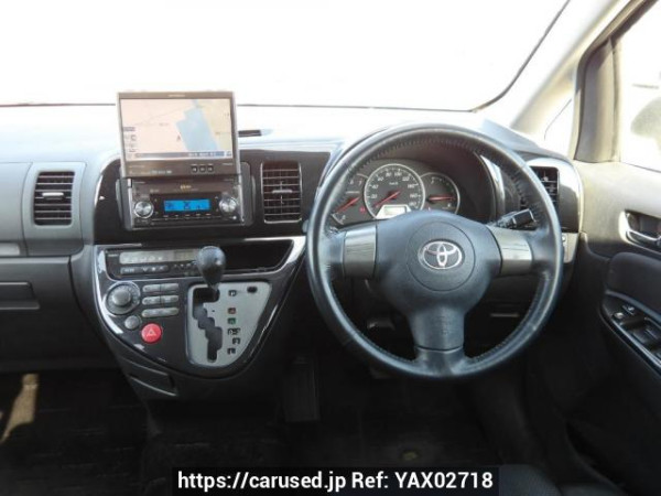 Used 2004 AT toyota wish ZNE10G Image[22]