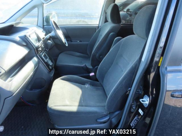 Used 2007 AT toyota noah ZRR70G Image[17]