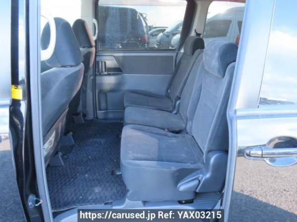 Used 2007 AT toyota noah ZRR70G Image[20]