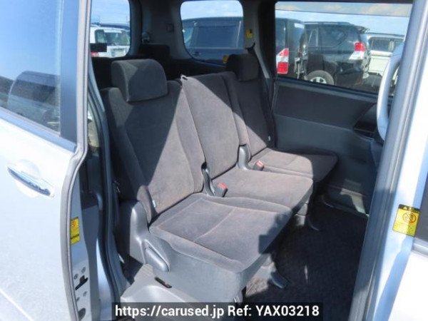 Used 2009 AT toyota noah ZRR70G Image[19]
