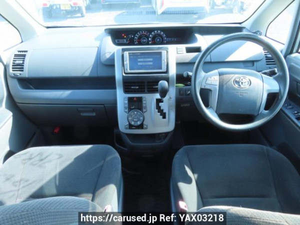 Used 2009 AT toyota noah ZRR70G Image[25]
