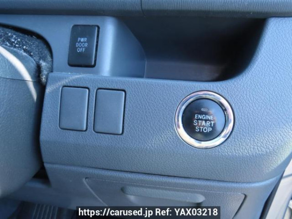 Used 2009 AT toyota noah ZRR70G Image[28]
