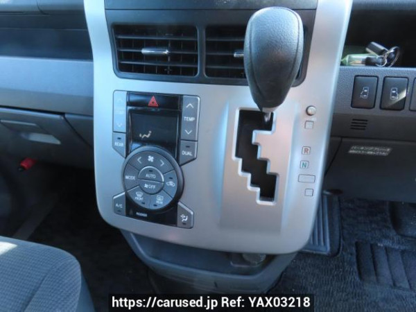 Used 2009 AT toyota noah ZRR70G Image[33]