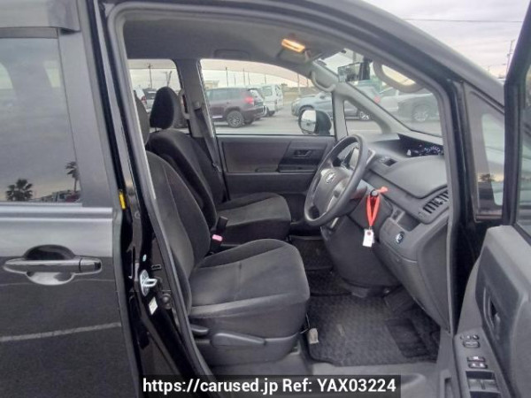 Used 2008 AT toyota noah ZRR70G Image[13]