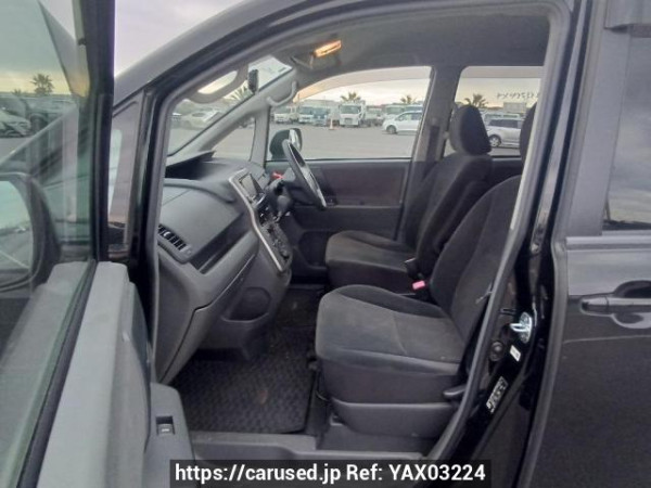 Used 2008 AT toyota noah ZRR70G Image[14]