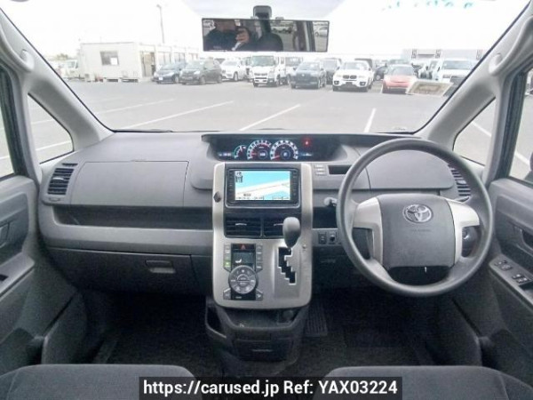 Used 2008 AT toyota noah ZRR70G Image[18]