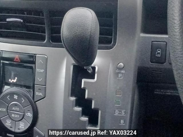 Used 2008 AT toyota noah ZRR70G Image[26]