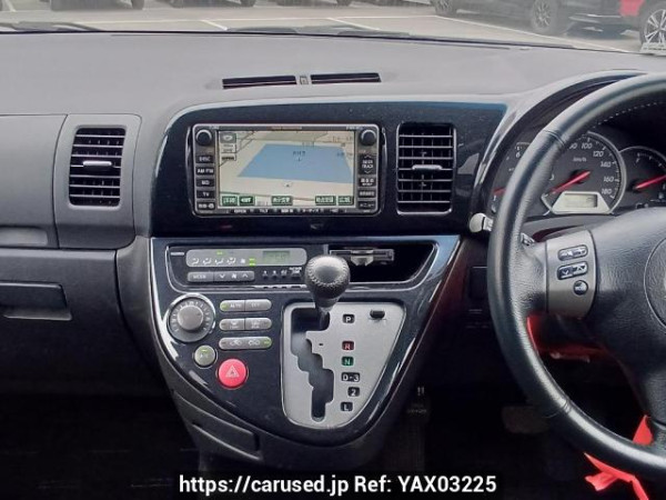 Used 2005 AT toyota wish ZNE10G Image[21]
