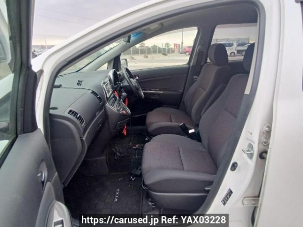Used 2005 AT toyota wish ZNE10G Image[14]