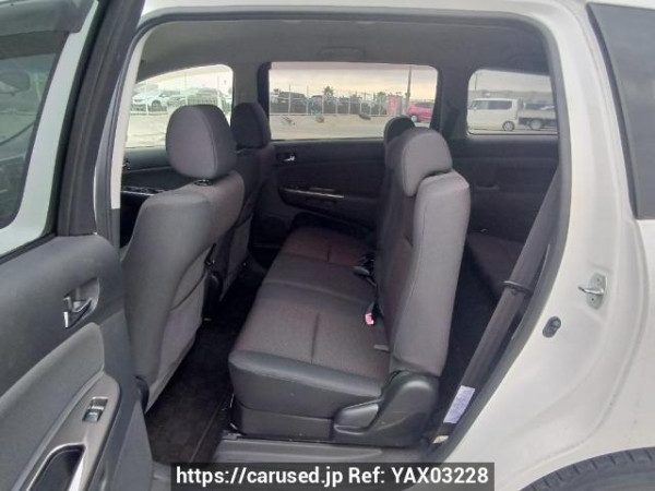 Used 2005 AT toyota wish ZNE10G Image[16]