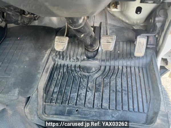 Used 2002 MT toyota hiace-van RZH112V Image[10]