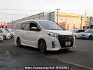 Toyota Noah ZRR80W