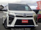 Toyota Voxy ZRR80W