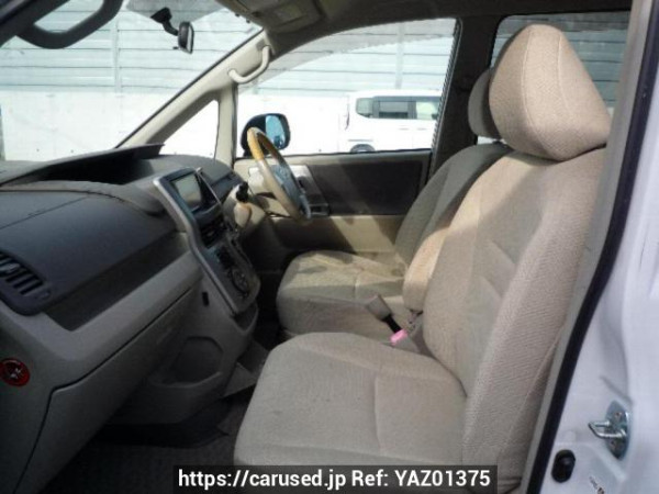 Used 2009 AT toyota noah ZRR70W Image[10]