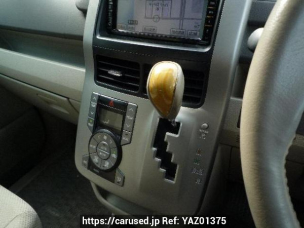 Used 2009 AT toyota noah ZRR70W Image[22]