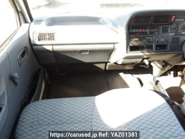 Used 2001 AT toyota hiace-commuter RZH125B Image[15]