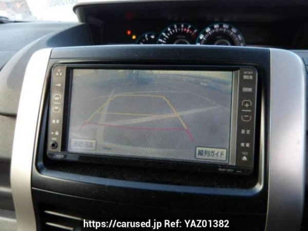 Used 2007 AT toyota noah ZRR75G Image[15]