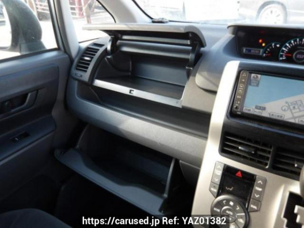 Used 2007 AT toyota noah ZRR75G Image[17]