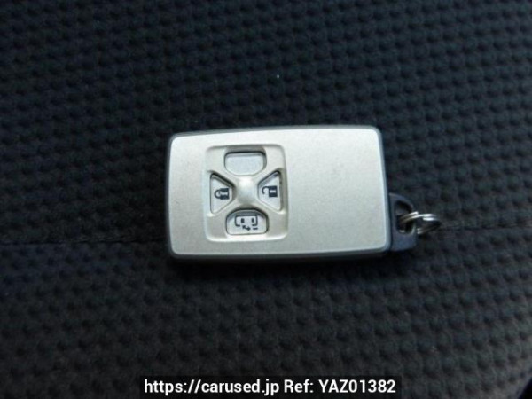 Used 2007 AT toyota noah ZRR75G Image[23]