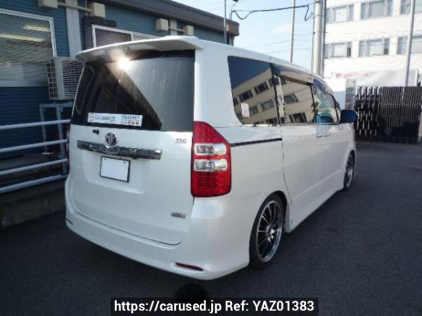 Used 2007 AT toyota noah ZRR70W Image[5]