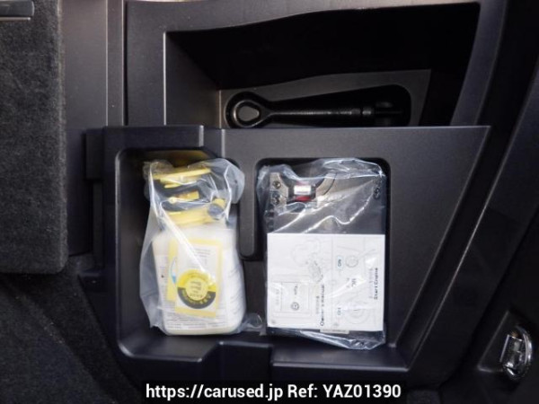 Used 2014 AT toyota harrier ZSU60W Image[42]