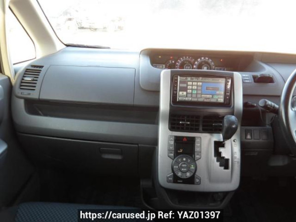 Used 2008 AT toyota noah ZRR70W Image[19]