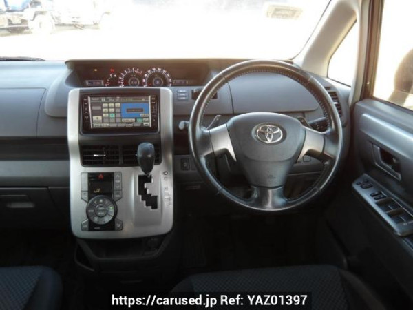 Used 2008 AT toyota noah ZRR70W Image[20]