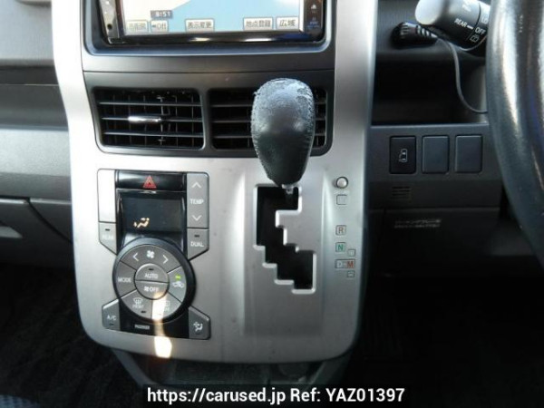 Used 2008 AT toyota noah ZRR70W Image[26]