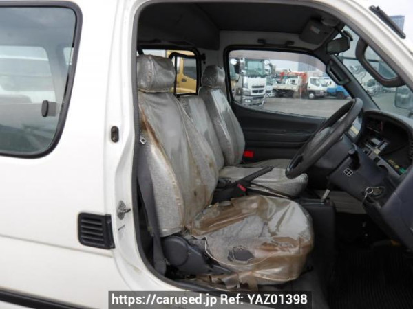 Used 2001 AT toyota hiace-van RZH112V Image[12]