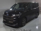 Toyota Noah ZWR90W