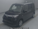 Toyota Roomy M900A