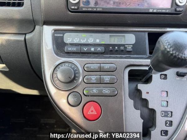 Used 2005 AT toyota wish ZNE10G Image[18]