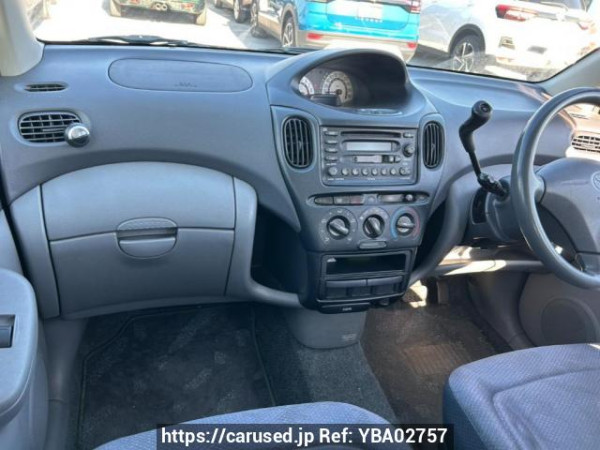 Used 2001 AT toyota fun-cargo NCP20 Image[17]