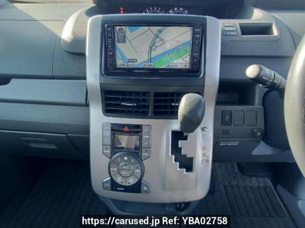 Used 2009 AT toyota noah ZRR70W Image[22]