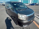 Toyota Noah ZRR70G