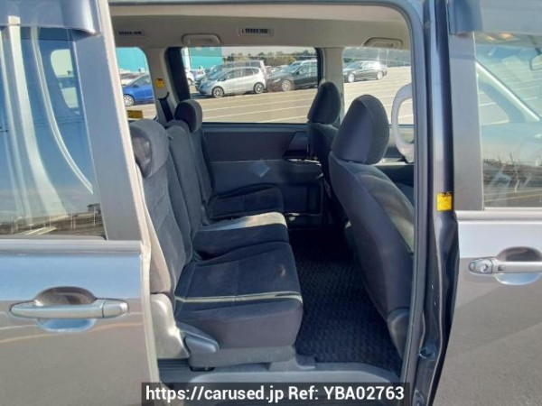 Used 2008 AT toyota noah ZRR70G Image[14]