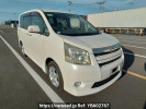 Toyota Noah ZRR70W