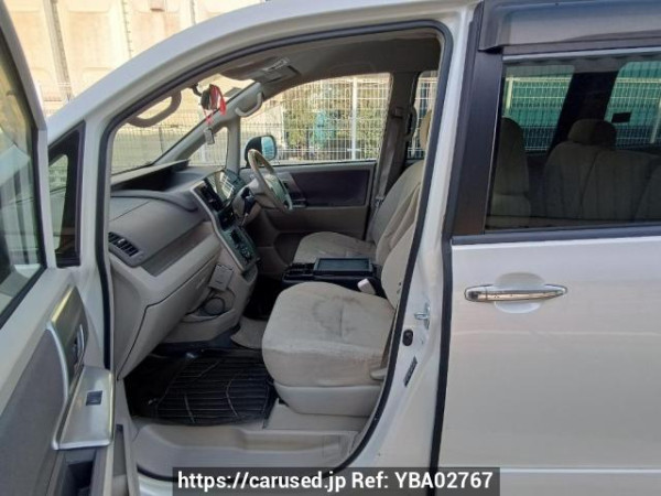 Used 2008 AT toyota noah ZRR70W Image[14]