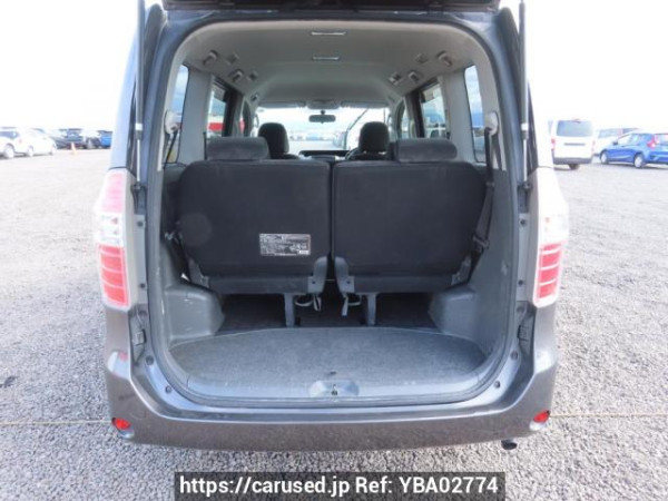 Used 2009 AT toyota noah ZRR70G Image[8]