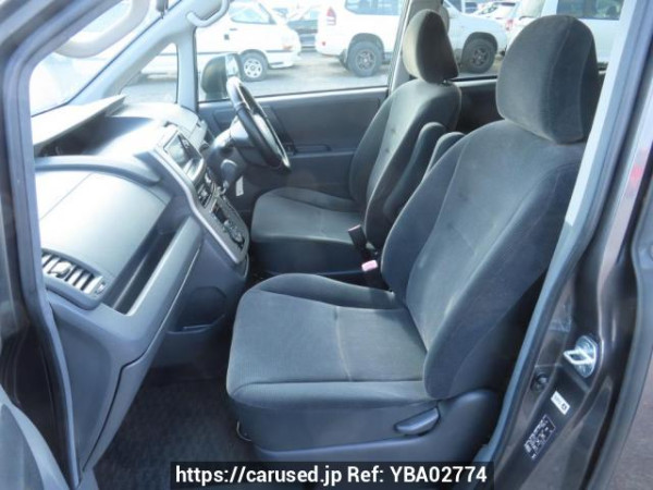Used 2009 AT toyota noah ZRR70G Image[17]